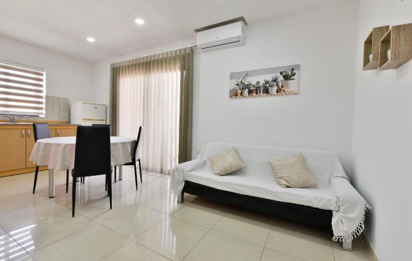 Sea View Apartment Birzebbuga Exterior photo